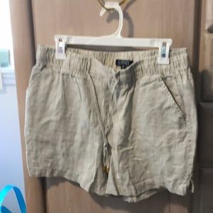Linen shorts